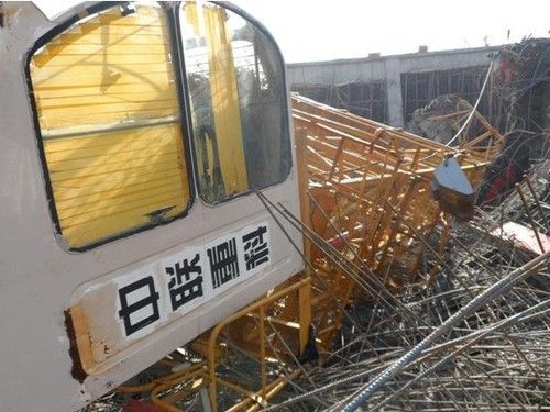 目击者称中联塔吊“肇事”