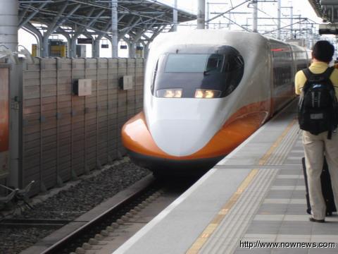 台湾高铁春节期间增加333班次列车，自1月11日起，民众可以开始预购春节时期车票。 台湾“今日新闻网”