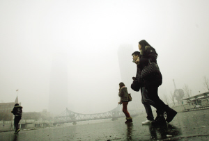 三天雾霾空气污染天津PM2.5创发布以来最高值