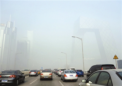 专家详解雾霾天气形成及持续原因 污染物排放