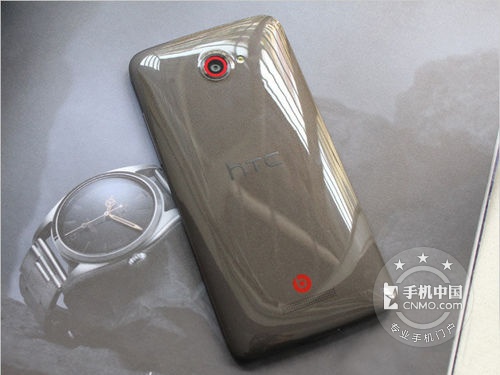 HTC Butterfly手机背面图片