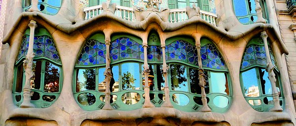 巴塞罗那 :高迪的陶瓷世界