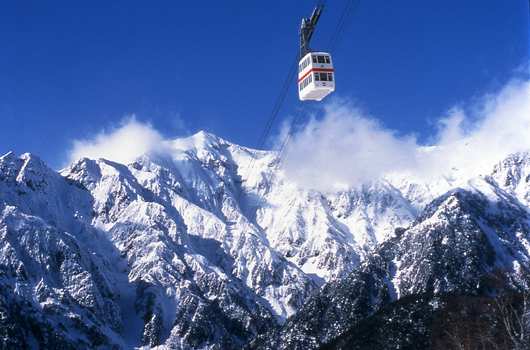 岐阜县首推冬季之旅的滑雪、温泉等新项目[组