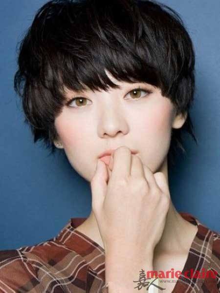 气质从头打造 女星长发见光死 率性短发更惊艳 发型修出瓜子脸 圆脸方图片
