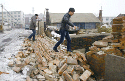 辽阳地震5.1级3年来最大 村民从炕沿被震到地上