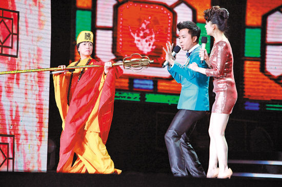 探班"南派春晚":王祖蓝反串 苑琼丹搞笑(组图)