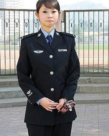 [转载 90后美女警察王梦溪晒不雅艳照曝光(图-微博新人caaevk的空间