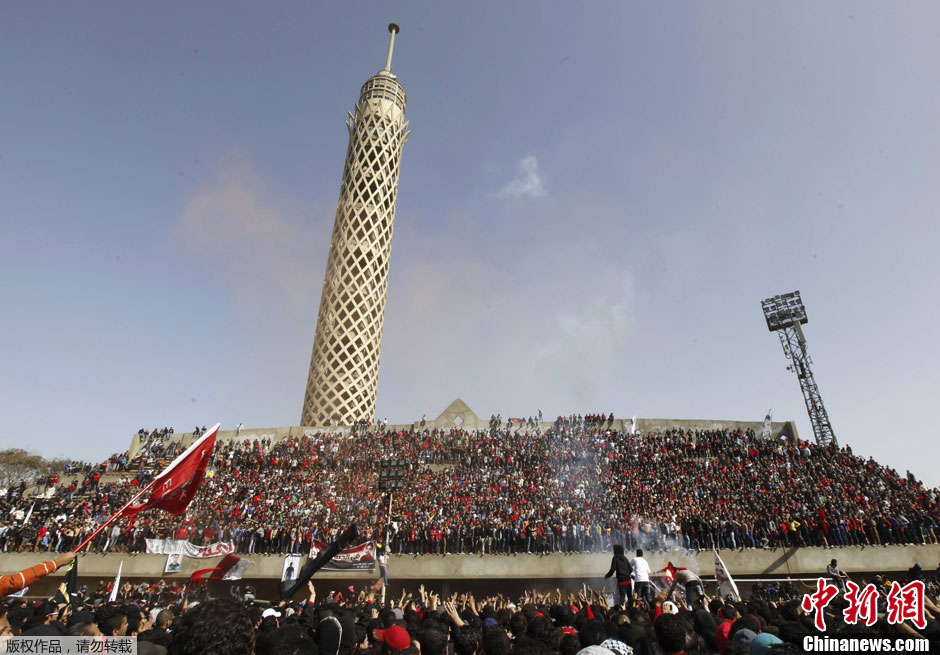 埃及足球骚乱案判决引发街头冲突 致数百人死