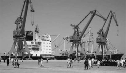 巴政府将瓜达尔港管理权移交中国企业(图)