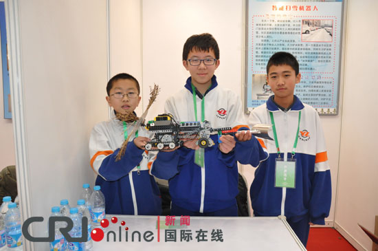新彩 创新精神闪耀北京市青少年机器人竞赛(组