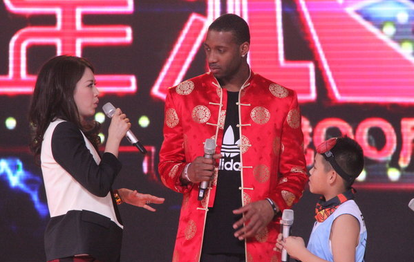 nba球星唐装大比拼:科比如阔老爷 麦蒂温文尔雅(组图)