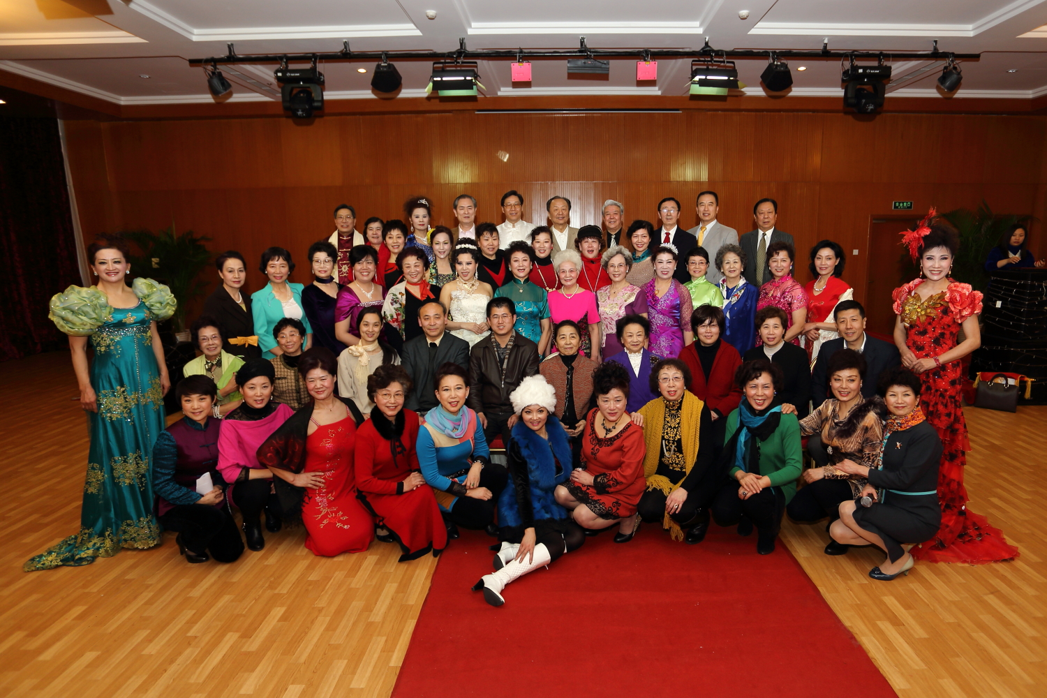 服饰文化培训班结业典礼在北京双井恭和苑举行
