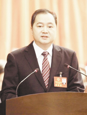 历任共青团泉州市委书记,泉州市市长助理,泉州市副市长