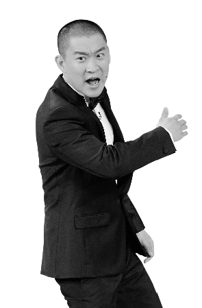记得走下春晚舞台,相声演员曹云金的电话就开始响个不停"好看么?