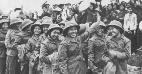 战争中的越南女人