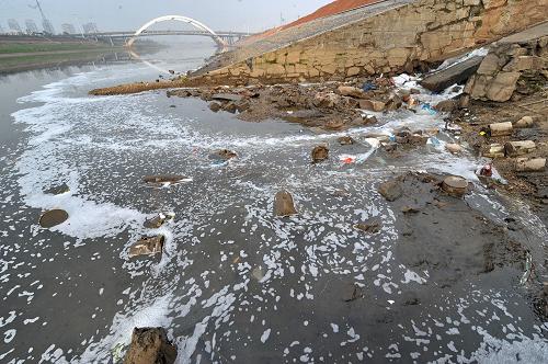 污水直排 浏阳河水质堪忧(组图)