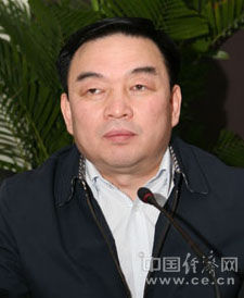 张保因苯胺泄漏事故辞去长治 席小接任