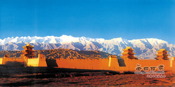嘉峪关关城全景