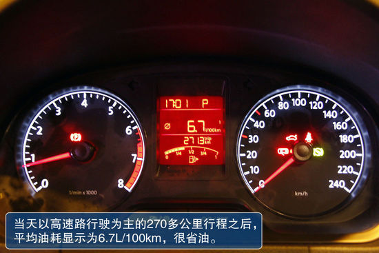 3月对于汽车市场来说可谓好戏连台,备受瞩目的第83届日内瓦车展将于2013年3月5日至17日举行。另外,3月也是各大汽车厂商为全年排兵布阵的关键时刻,各大车企纷纷推出新车,我们将看到多款分量级新车上市。它们是全新捷达,新天籁,长安福特全新嘉年华,奇瑞新QQ,风神新款S30,丰田GT-86,MINI PACEMAN,江淮瑞风S5,长安睿骋,沃尔沃V40 Cross Country,玛莎拉蒂新总裁,雪铁龙新C5,国产奥迪Q3,东风日产新款骊威,夏利N7,海马M3 以及2013款日产NV200。下面就让