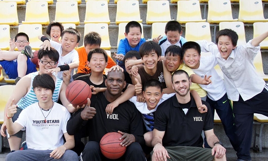 美国青少年篮球训练营中国招生(图)