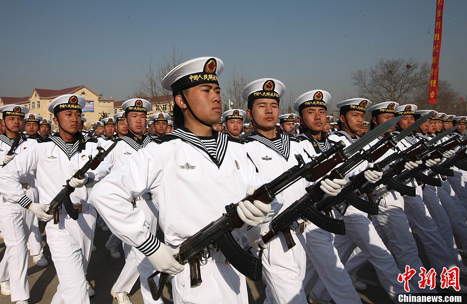 中国海军北海舰队新兵亮相(组图)