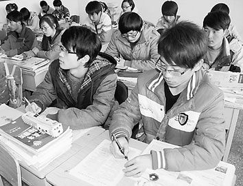 甘肃临夏州高中免费读 3.9万高中学生受益