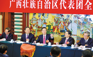 中央政治局常委张高丽参加广西代表团审议