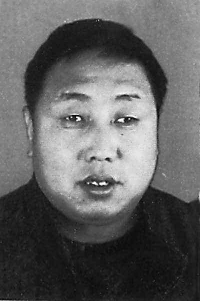 张彦春 佳木斯市大来镇卧龙村党支部书记(图)