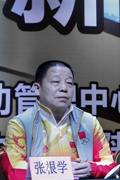 图文：中国武术散打百强争霸赛 张根学教练