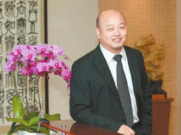 鹏华基金解聘副总经理曹毅(图)