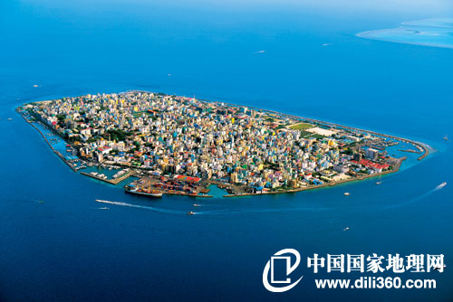 从马尔代夫看三沙开发:永兴岛近似面积 人口1