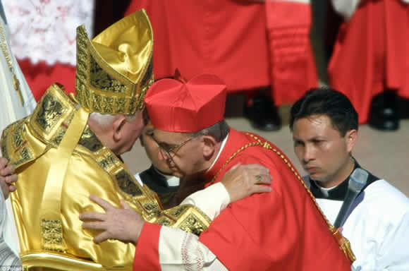 新任教皇阿根廷红衣主教贝尔奥利奥