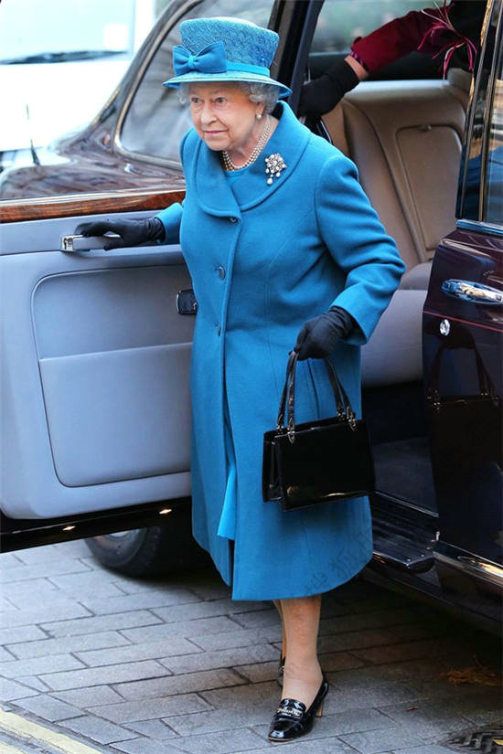 为庆祝英女王伊丽莎白二世加冕60周年,英国