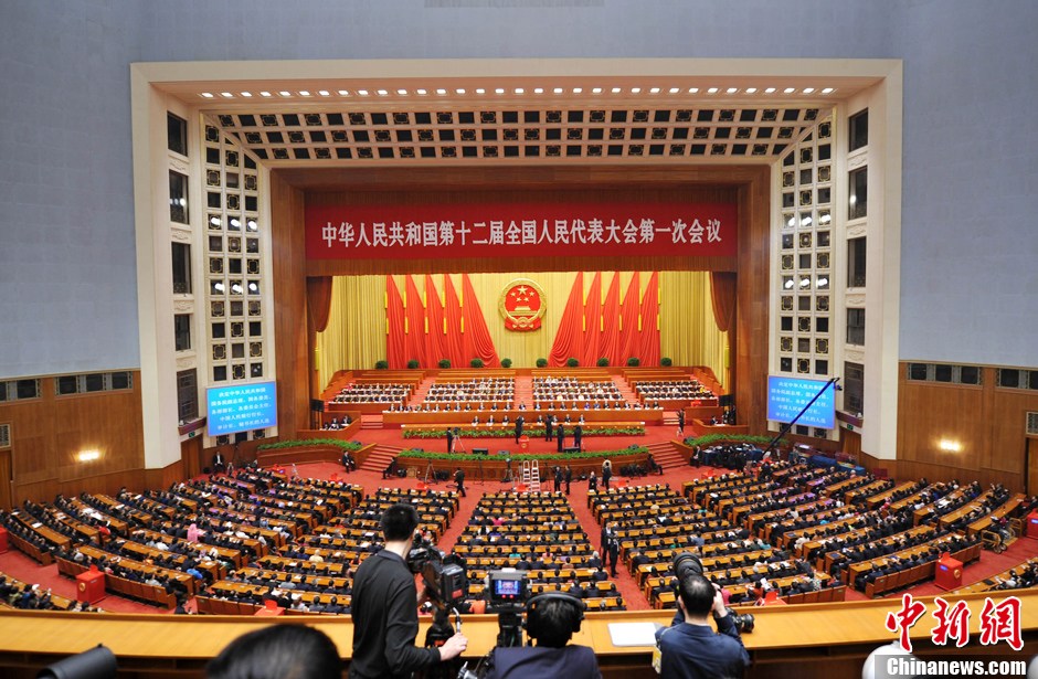 十二届全国人大会第一次会议举行第六次全体会议(组图