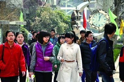 高三学生参加自主招生考试