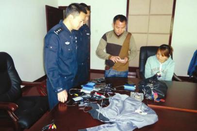 泸县考生高科技作弊遭逮。