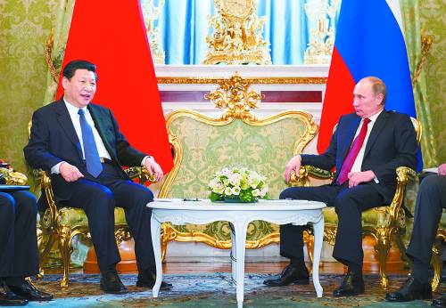 3月22日，国家主席习近平在莫斯科克里姆林宫与俄罗斯总统普京举行会谈。新华社记者 黄敬文摄