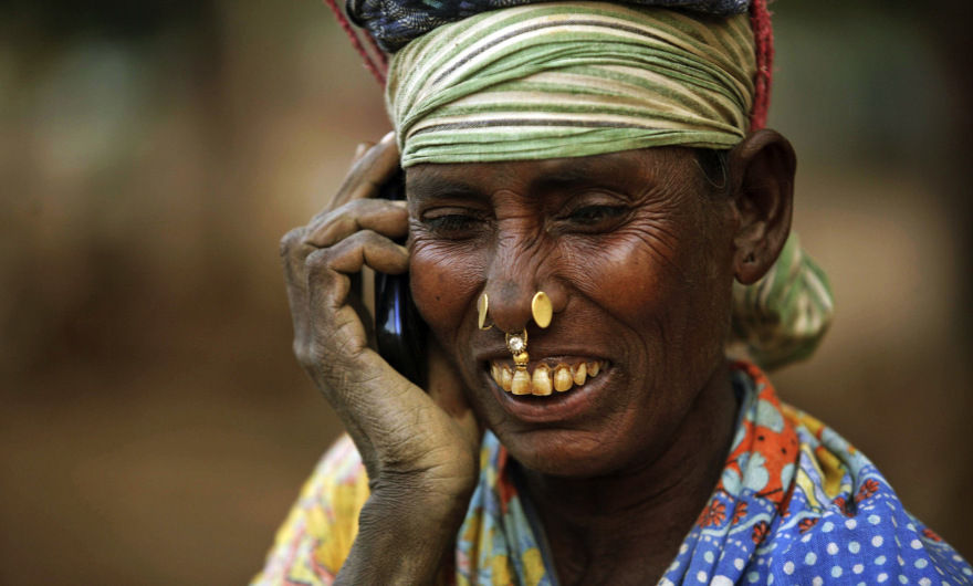 联合国报告:第三世界国家有手机打,没厕所用(图