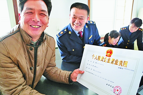 种粮大户成"家庭农场主"(组图)