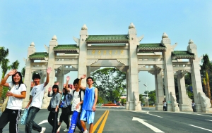 暨南大学,广州医学院新校区建设快速推进;中山大学,华南师范大学即将