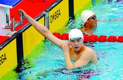 孙杨昨天亮相全国游泳冠军赛。