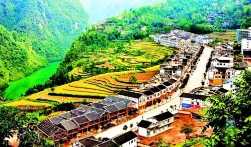 美丽贵州,春意盎然3月摄于余庆县大乌江镇
