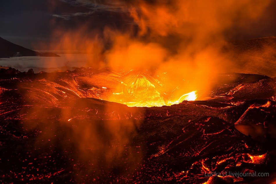 岩浆横流!火山喷发的壮观景象(组图)