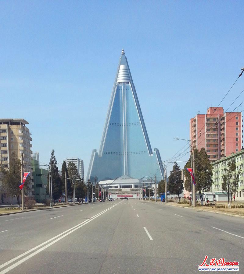 组图:10日朝鲜平壤大街如往日一般平静