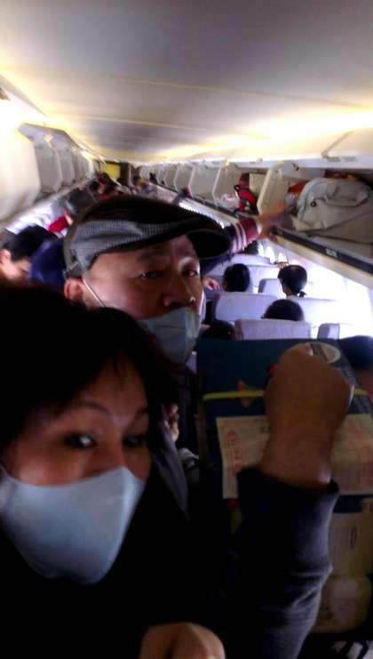 乘客受惊吓。图片来自台湾媒体