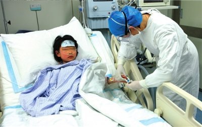 北京感染H7N9禽流感7岁女童病情好转 体温下