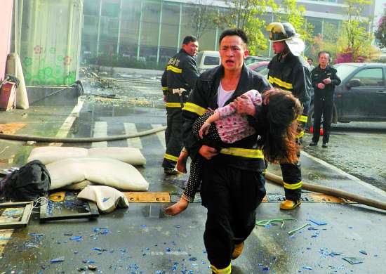 湖北襄阳酒店大火烧死14人(图)