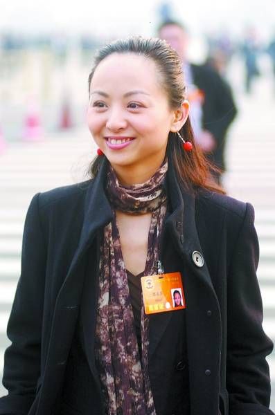 千手观音邰丽华成功挑战普通高考