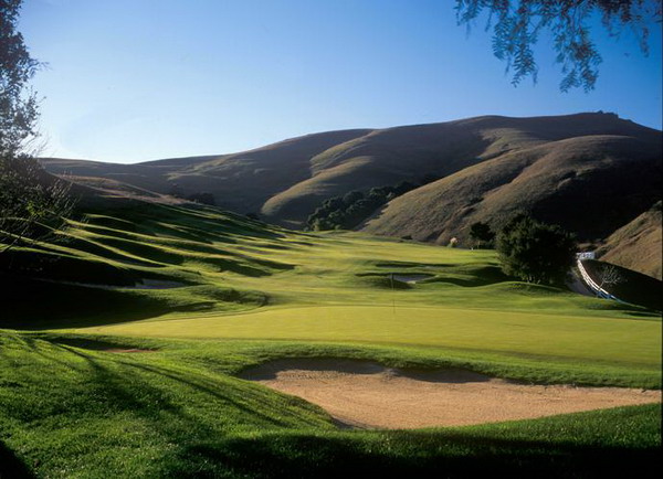 3.希丁布鲁克高尔夫俱乐部球场(Hiddenbrooke Golf Club)