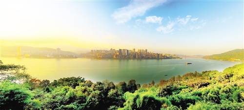 湖光山色中的忠县县城美景